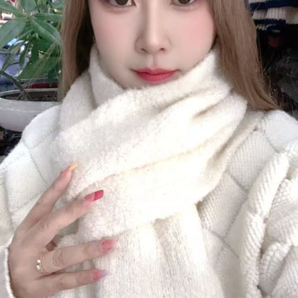 Whitening Wool Knitted Wool Scarf for Girls Winter 2025 New Versatile High-End Warm Scarf Green