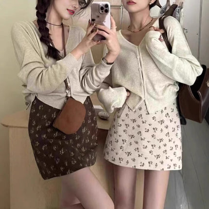 Corduroy Skirt for Women Spring & Fall New Style Invisible Zipper Floral Design A-Line Skirt Petite m Hip-Hugging Short Skirt