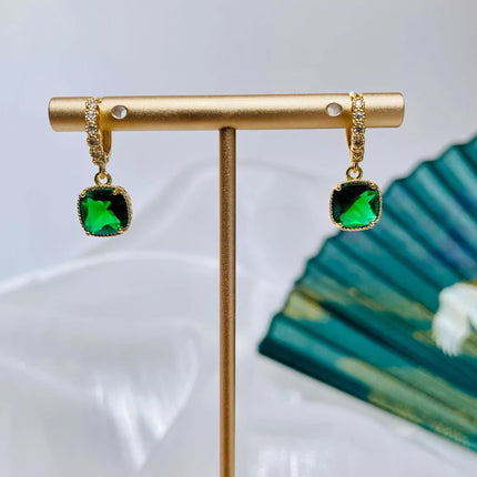 Cross-border explosions Europe and the United States wind emerald high sense necklace ear ring fashion accessories 18K real gold a generation of hair