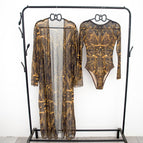 Figure 1 / M (blouse with m)