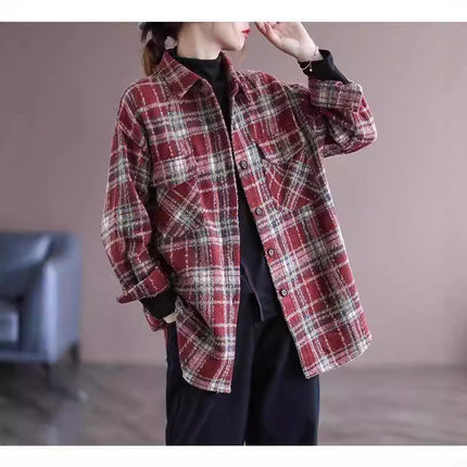 Autumn 2024 New Plaid Shirt Women's Loose Retro Thickened Scrub Shirt Jacket Design Niche Top