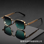 Two-tone imperial green