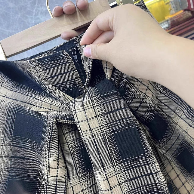 Design Irregular Fake Two-Piece Plaid Skirt Women's 2025 Spring Hong Kong Style Retro Skirt