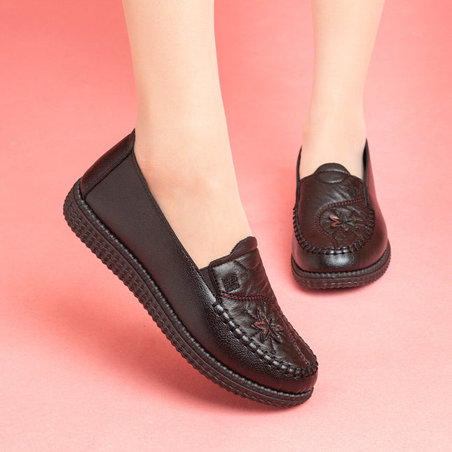Women's shoes single-layer shoes mother's shoes soft bottom soft surface Spring and Autumn new casual comfortable non-slip flat shoes mother's shoes embroidered shoes