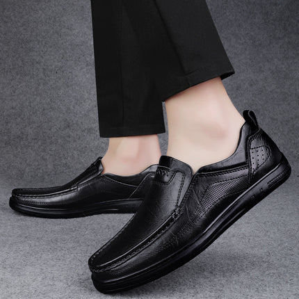 Fall 2023 men's leather shoes comfortable breathable new wide surface middle-aged loafers work breathable leather shoes