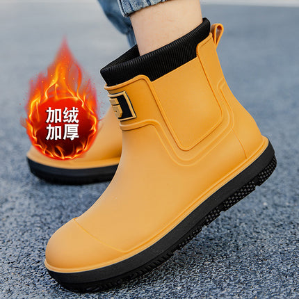 Foreign trade couple's rain shoes men's and women's outdoor waterproof non-slip rubber shoes short tube fashion rain boots men's fleece-lined wear-resistant water shoes