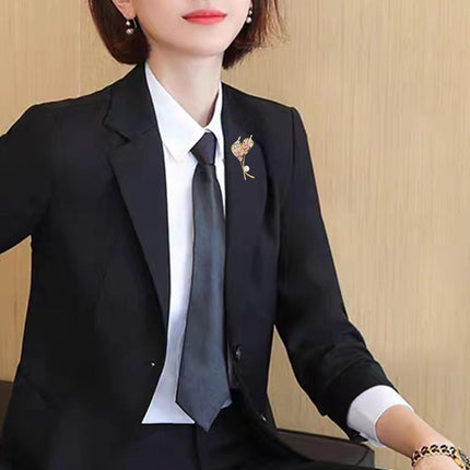 Korean Leaf Brooch, Light Luxury Women's Elegant Accessory, Sweater Pin, Coat Cardigan, Fashionable and Stylish for Commuting