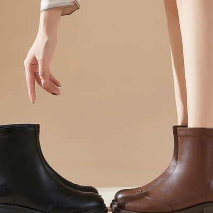 Versatile Ultra-Movable Leather Short Boots for Women 2025 New Retro Boots New Thick-Soled Flat-Soled Fashionable Versatile Leather Boots