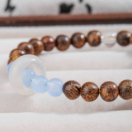 Popular Live-Stream Crystal Bracelets, Agarwood and Aquamarine Beaded Bracelets, Wooden Bead Bracelets for Leisure Play, Wholesale for Market Stalls