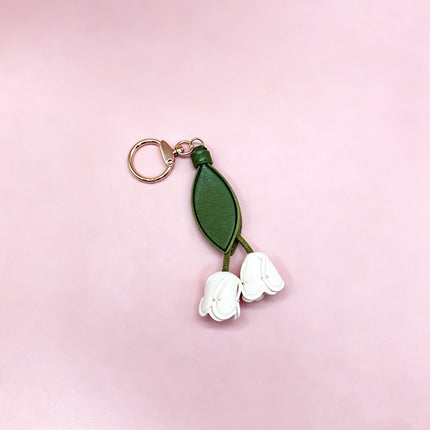 Little red book with tulip keychain cute personality car key bag pendant can be printed logo factory direct sales