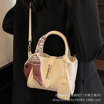 Trendy Cross-Border Foreign Trade Bags 2025 New Fashion Crossbody Versatile Women's Textured Handbag Bucket Bag