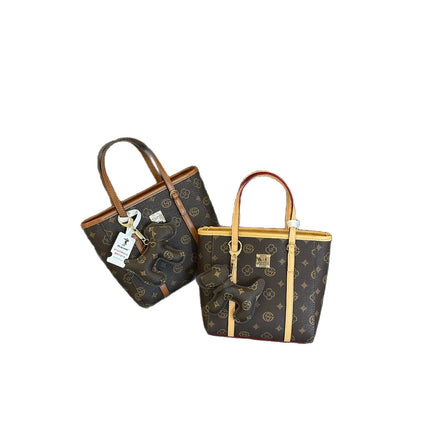 Fashion Simple Mobile Phone Bag for Women 2025 New Doll Handbag Trendy Versatile Casual Shoulder Crossbody Bag Pendant