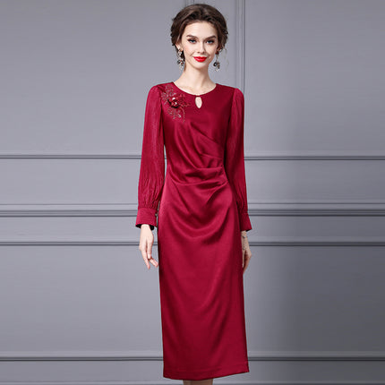 Zhili Purple Feminine Dress with Three-Dimensional Floral Decoration, Pleated Waist, and Bodycon Skirt That Accentuates the Figure, Spring 2026