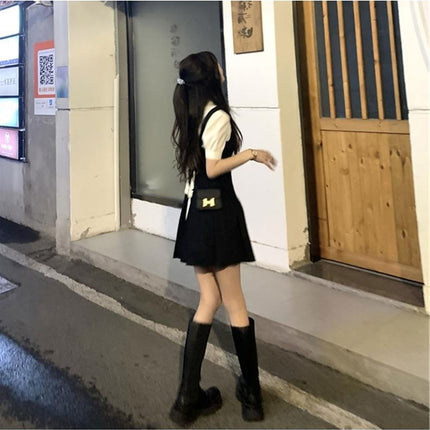 French Design Sense suit 2024 New College Style Women's Wear Spring Black Strap Sweet and Spicy dress Summer