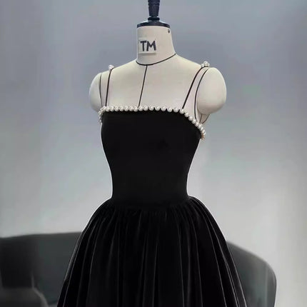 Black Dress 2025 New Dinner Annual Meeting Birthday Party Hepburn Style Suspender Dress Pearl Mini Dress