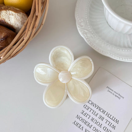 Spring and Summer Cream Flower Clip for Women 2025 New High Ponytail Hair Clip for the Back of the Head High-End Korean Shark Clip