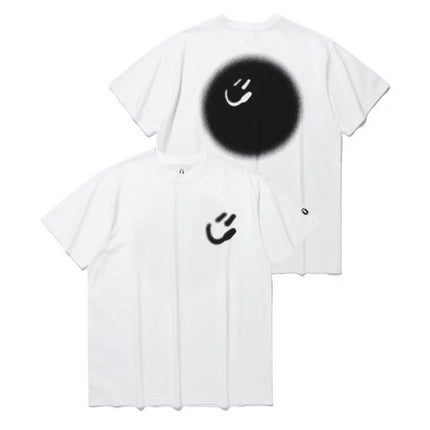 in stock New Cotton Behind Smiley Distinctive Korean Style Retro Printed White Round Neck Loose Short-sleeved T-shirt for Lovers