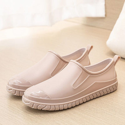 Thickened New Rain Boots Women's Four Seasons Yuanbao Shallow Water Shoes Middle-aged Short Tube Waterproof Non-slip fleece-lined Warm Rubber Rain Boots