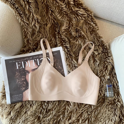 Non-marking Naked Ultra-thin Underwear for Women Rabbit Ears Big Chest Small Bra Anti-sagging Breasts Breathable Bra
