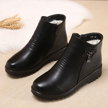 Mom's Shoes, Winter Fleece-Lined Soft Leather Cotton Shoes for Women, Warm Non-Slip Flat-Soled Middle-Aged Leather Shoes, Soft-Soled Short Boots for Middle-Aged and Elderly People