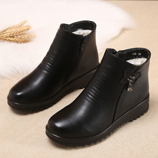 Mom's Shoes, Winter Fleece-Lined Soft Leather Cotton Shoes for Women, Warm Non-Slip Flat-Soled Middle-Aged Leather Shoes, Soft-Soled Short Boots for Middle-Aged and Elderly People