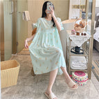 Light blue orange flower / One size fits most (can be worn by many)