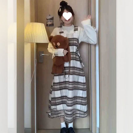 Autumn and Winter 2024 New Mori Retro Plaid Woolen Strap Skirt Niche Design Sense Base Sweater suit