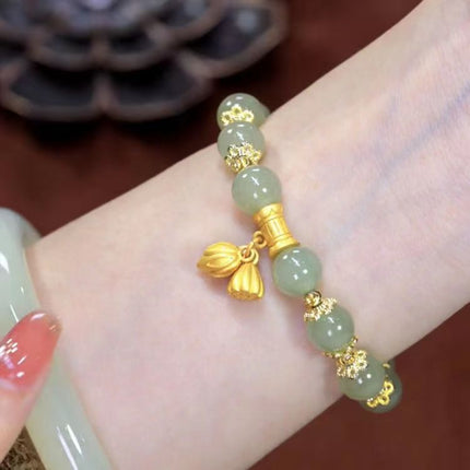 Imitation Hetian Yu bracelet female ins niche design non-fading retro light luxury temperament bracelet girlfriends gift Bai match