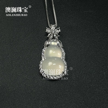 Ice Green Chalcedony Gourd Pendant Imperial White Agate Necklace Jade Color Clavicle Chain Popular Douyin Live Broadcast Same Style