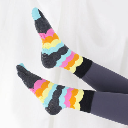 2025 new yoga socks non-slip professional women's five-finger socks pilates socks indoor sports fitness toe socks