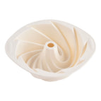 Chiffon cake mold [off-white]