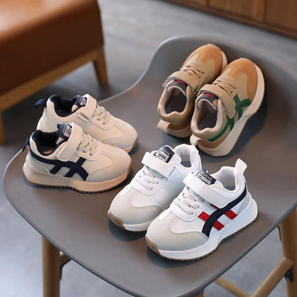 2026 Autumn and Winter Children's Sports Shoes Boys' Dad Shoes Soft Sole Student Running Shoes Breathable and Comfortable Autumn Style