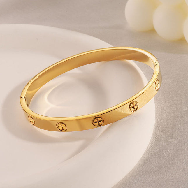 Cross-Border Popular Stainless Steel Cross Nail Bracelet for Women, Fashionable and High-End, New Versatile Light Luxury Style Non-Fading Bracelet