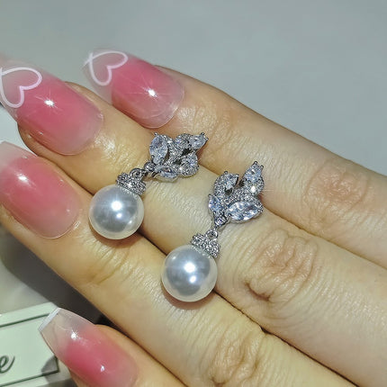 Elegant Flower Imitation Pearl Earrings Women's Elegant Japanese and Korean Style Distinctive Mid-length Earrings European and American Bridal Earrings e1004