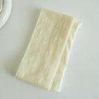 Milky white / Simple decoration