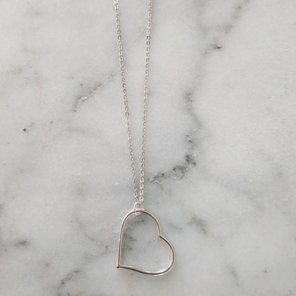 European and American foreign trade jewelry simple metal style sexy hollow love heart heart long sweater chain necklace necklace
