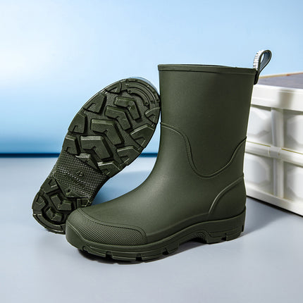 Cross-Border Fashion Couple Rain Boots Men's Outdoor Waterproof Fishing Shoes Men's Thick-Soled Non-Slip Kitchen Rubber Shoes Waterproof Car Wash Shoes