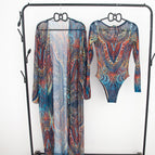 Figure 7 / M (blouse with m)
