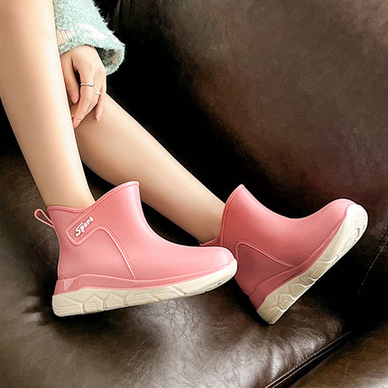 Fashionable Short-Tube Outdoor Women's Shoes, Versatile Sweet Water Shoes, Non-Slip Women's Rubber Slip-On Water Boots