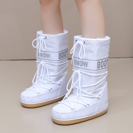 Same Style Internet Celebrator 2025 Winter Ski Space Boots Fashionable Round Head Middle Tube Women's Snow Boots Thickened Moon Shoes