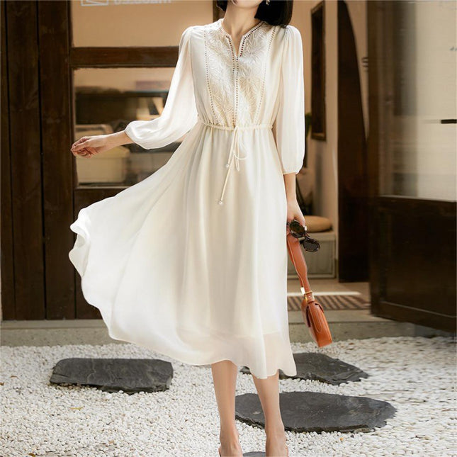 2024 summer white Victoria fairy skirt positioning embroidery light and elegant Qiaoqi mulberry silk dress
