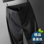 Black / M