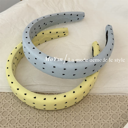 Korean-Style Fresh Heart-Shaped High Crown Wide Headband for Women, New Sponge Headband for Travel, Face Washing, and Hair Styling