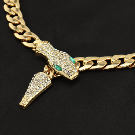 Ins Style Light Luxury Short Diamond-encrusted Green Eyes Snake Head Adjustable Magnetic Buckle Fragmented Bone Chain Necklace Distinctive Design Necklace