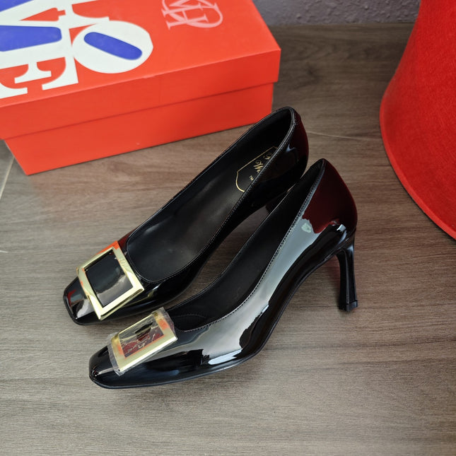Letter Metal Square Buckle Shallow Mouth Women's Shoes Medium Heel Square Toe Shoes Classic Horseshoe Heel Patent Leather Professional Work Shoes for Women