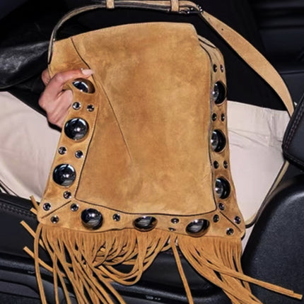 Cross-border in stock Bohemian-style Niche Design Imitation Deerskin Velvet Postman Rivet Tassel Shoulder Crossbody Warehouse