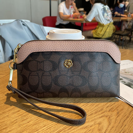2025 New Handbags Women's Small Bags Fashionable Shoulder Crossbody Bags Trendy Wallets Women's Long Mobile Phone Bags Mom's Style