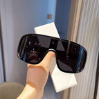 Black frame black gray