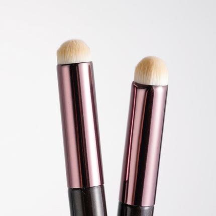 Round Head lip brush lipstick brush beauty tools concealer brush blooming brush portable lip makeup brush wholesale one-piece delivery