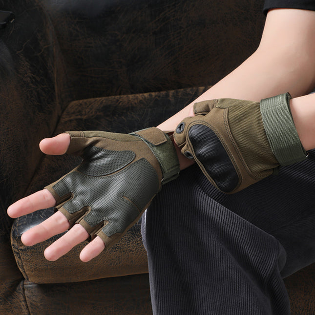 Men's Outdoor Half-Finger Gloves Carbon Fiber Shell Anti-Cut and Wear-Resistant Combat Sports Training Anti-Slip Tactical Gloves Special Forces